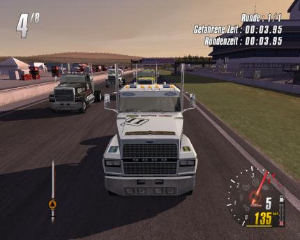 Die trägen Supertrucks über die Piste zu manövrieren ist alles andere als ein leichtes Unterfangen.
