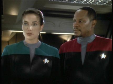 Die Entiwcklung von DS9 anhand von Benjamin Sisko: Hier noch als Commander in Staffel 3...