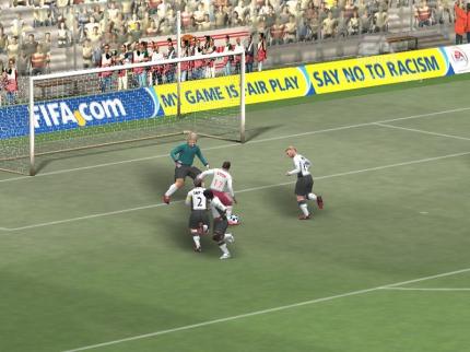 Trotz aller Kritik in den Verkaufsrängen ganz oben: FiFA 08.