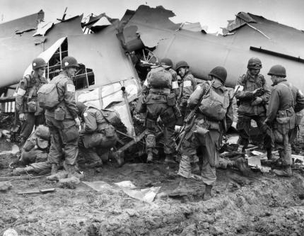 Sie können historische Dokumente in Brothers in Arms: Hell's Highway freispielen.