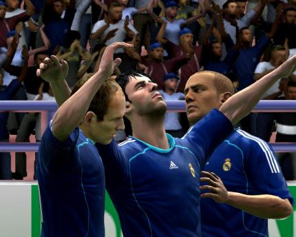 Nachdem ein Tor gefallen ist, freuen sich die Spieler so, wie man es kennt. Die Animationen wirken flüssig, realitätsnah und sind hübsch anzusehen.