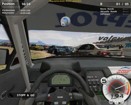 Die Perspektive aus dem Cockpit fühlt sich authentisch an, beschränkt aber die Sicht.