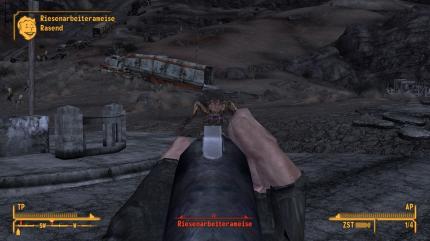 Ranger Johnson im Mojave Outpost bittet uns, die Straße nach Norden von Ungeziefer zu beseitigen. Dazu nnehmen wir die Riesenameisen in der Nähe des Rastplatzes im Osten des Außenpostens aufs Korn. Als Belohnung winkt ein mächtiges Gewehr.