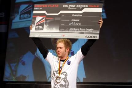 k1llsen sichert sich den Sieg in Quake Live - trotz diverse Probleme mit dem Online-Game.