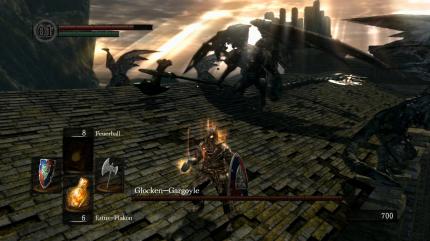 Dark Souls - Diese Gargoyles versperren den Weg zur ersten Glocke. Später im Spiel erscheinen die Biester dann als normale Gegner, einfach so.
