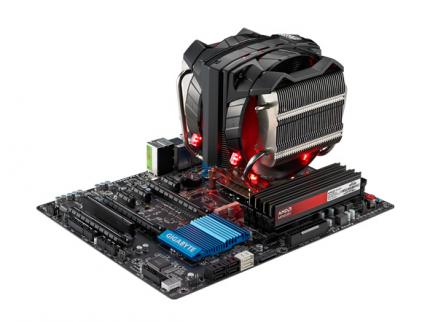 Cooler Master V8 GTS auf Mainboard montiert
