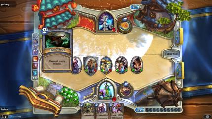 Jede Klasse hat Warcraft-typische Spezialkarten und Fähigkeiten. Diese Zauberin friert unsere Einheiten mit einer Frost-Nova ein.