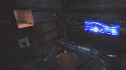 Lenkt den Batarang geschickt durch den Strom und den Lüftungsschacht.