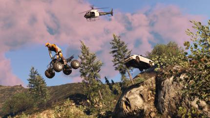 Der Rockstar Editor in GTA 5 bietet Hobby-Regisseuren mehr Möglichkeiten als noch im Vorgänger. Mit ein wenig Übung lassen sich etwa atemberaubende Stunt-Montagen mit schnellen Kamerawechseln und coolen Unschärfeeffekten kreieren.