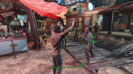 Diamond City ist ein kleiner, aber hübsch belebter Ort, in dem die Angst vor den Synths langsam um sich greift. (PS4)