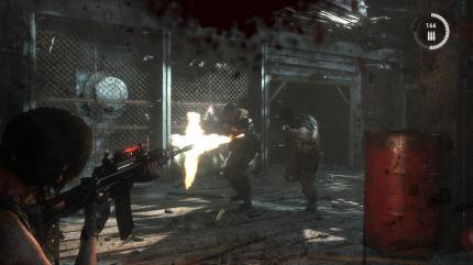 Explosive Fässer (rechts) sind auch so etwas, das Gears of War mit salonfähig gemacht hat.