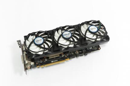 Eine GTX 1080 mit einem nachträglich aufmontierten Accelero Extreme IV-Grafikkartenkühler