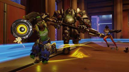 Bei Blizzards Overwatch schlummern gerade mal vier Gigabyte auf der Installations-DVD.