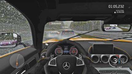 Die Nordschleife kann neuerdings sogar bei Regen und in der Nacht gefahren werden. Vorsicht, Aquaplaning! (Forza 6)