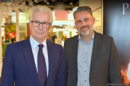 Ken Follett und Carsten Fichtelmann lernten sich 2014 auf der Frankfurter Buchmesse persönlich kennen.
