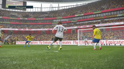 Neuerdings schneit es in PES auch. Jedoch sind die Schneeeffekte sehr dezent.