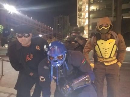 Auf Patrouille: Hombre Obscuro, The Grim, Midnight Highwayman, Lightfist (v.l.n.r.) von der Xtreme Justice League