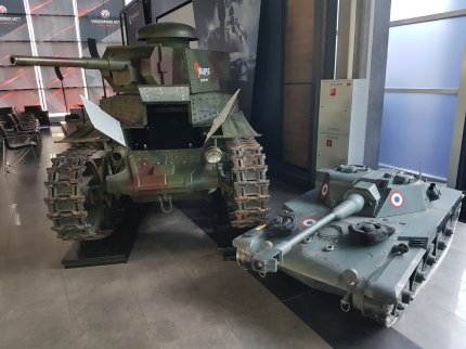 Selbst im Hauptquartier von Wargaming stehen die Panzer herum.&nbsp;