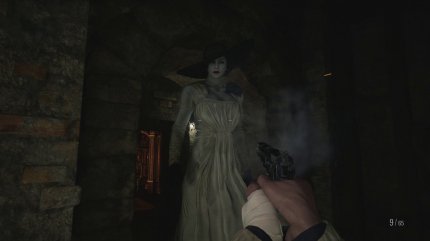 Village zitiert oft die eigene Serien-Historie. Lady Dimitrescu ist quasi ein Vampir Mr. X.