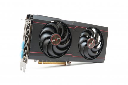 Ein Modell der AMD Radeon RX 6600 XT von Sapphire