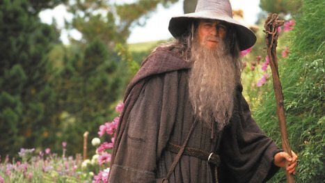 Die Ringe der Macht: Erstes Bild zeigt Gandalf endlich so, wie wir ihn lieben