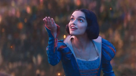 Frau des Jahres 2025 nach Disney-Flop im Kino: Hauptdarstellerin Rachel Zegler äußert sich zum Streaming-Erfolg von Schneewittchen