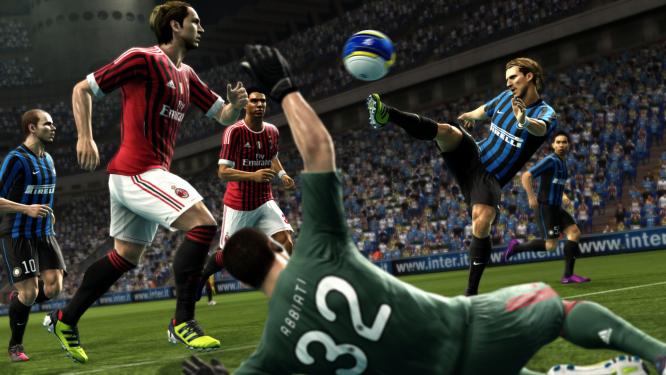 PES_2013-Inter_forlan_120619152535.jpg