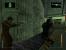 Ähnlich wie bei Splinter Cell oder Metal Gear Solid 2 geht Ihr Alter Ego hinter Säulen oder Kisten in Deckung, um auf Knopfdruck hervorzuspähen und die Gegner zu beharken.