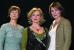 Drei Schwestern: Iris (Corinna Harfouch), Anne (Dagmar Manzel) und Marianne (Kirsten Block, v.l.n.r.)