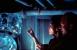 Platz 24: Die Wasser-Kreatur aus "The Abyss" - The Abyss gehört zu den Filmen, die mit ihren Spezialeffekten Kinofilme in eine neue Dimension lenkten. James Cameron inszenierte den Unterwasser-Thriller aus dem Jahre 1989 mit einer Kombination aus echten Filmszenen, lebensgroßen Modellen und Robotern, animierten Puppen und modernster Computergrafik, die bei den Szenen in der Stadt der submarinen Wesen zu sehen sind. Der wichtigste Erfolg des Special-Effects-Teams ILM unter Leitung von John Bruno ist aber jene Szene, in der sich eines der Wesen in Form einer Schlange aus klarem Wasser an Bord der Ölbohrstation begibt. Dies wurde mit einem Vorläufer der Morphing-Technologie realisiert, die Cameron später effektvoll in Terminator 2 einsetzte. Quelle: <a class="posRel pe-4" href="http://www.fox.de/" target="_blank" rel="noopener " >20th Century Fox<span class="icon extLinkIcon posAbs"></span></a>