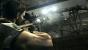 <strong>Chris Redfield</strong> war neben Jill Valentine der Protagonist, mit dem wir unsere schaurige Reise nach Raccoon City und darüberhinaus antraten. Zwischenzeitig muss Chris massenweise Steroide zu sich genommen haben. Wahrscheinlich so viele, dass er fortan nur noch unter Aufsicht eines Partners in den Einsatz geschickt werden konnte. So hart es vielleicht sein mag, dies zu hören, aber: Wir mögen Leon S. Kennedy lieber, als unseren aufgeblasenen Soldaten mit 10 Dollar-Haarschnitt.