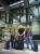 PC Games Left 4 Dead 2-Sneak Peek: Die Reisetruppe am Flughafen.