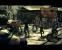 Die Bwohner von Kijuju begrüßen ihre Gäste mit einem schwer bewaffneten Empfangskomitee.
