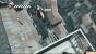 Vom Aussichtspunkt stürzt ihr euch in die Tiefe und klettert unten aus dem Heuhaufen. Dort wartet bereits Rosa auf Ezio. Redet mit ihr, um die Mission abzuschließen.
