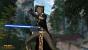 Diese Jedi-Botschafterin nimmt mit gezogenem Lichtschwert eine ruhige, kontrollierte Haltung ein und ist bereit für den Kampf: HD-Screenshots zu Star Wars: The Old Republic.