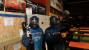 <strong>Paintball</strong> - Nichts ist angenehmer, als bei über 30 Grad in voller Paintball-Montur aufeinander zuzustürmen und den bitteren Geschmack billiger Farbe gepaart mit dem salzigen Schweiß eurer Stirn auf der Zunge zu spüren, während ihr eure Freunde mit Parolen befeuert, die im Online-Gefecht üblicherweise zum Server-Ban führen. Schnappt euch also ein paar bewegliche Zielscheiben aus dem Freundeskreis, gern auch lediglich nähere Bekannte, mit denen ihr noch eine Rechnung offen habt und an denen ihr Frust auslassen wollt und macht den nächsten Paintball-Park ausfindig - idealerweise mit Outdoor-Platz.