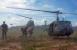 Ein Hubschraubereinsatz im Jahr 1966 - Im Bild sind amerikanische Bell UH-1 als Transportversion.