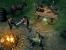 <strong>Legend: Hand of God</strong>
Legend: Hand of God eiferte beherzt seinem großen Vorbild Diablo 2 nach. Ohne es jedoch jemals einzuholen. Dabei war der Ansatz durchaus gut. Mit dem Cinematic Combat System, das die Hieb- und Ausweichbewegungen individuell seinem Gegnertyp anpasste, hielt eine echte Neuerung Einzug in das Genre. Dafür krankte aber das Balancing gewaltig. Manche Klassen, etwa der selbstheilende Paladin, waren im Vorteil, andere hatten das Nachsehen. Bei zu schweren Kämpfen konnten Sie einfach ein paar Heiltränke per Leertaste einwerfen - Geld dafür hatte man ohnehin genug. Wenige Skills pro Talentbaum, dazu ein geringes Gegnersortiment - da stellte sich schnell Kampfroutine ein. Und auch die Diablo-würdige Vielfalt an Monstern, die per Mausklick ins Jenseits geschickt werden konnten, ließ Legend: Hand of God vermissen.