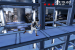 iPad und iPhone: Das <strong>Mirror's Edge</strong>-App verlegt die Steuerung von der Ego- in die Verfolgerperspektive. Das Spielgefühl ist allerdings ähnlich dem PC. In Sachen Kantenglättung könnte sich EA Mobile allerdings noch ein wenig mehr anstrengen,