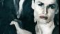 <strong>Mona Sax</strong> 
Ihren Auftrag Max Payne zu liquidieren führte die freundliche Auftragskillerin in Max Payne 2 zwar nicht aus: Dafür ist Mona Sax aber einer der komplexesten Charaktere der weiblichen Spielgeschichte und kann sich gut gegen ihre Doppel-D-Konkurrenz durchsetzen.
