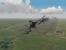 <strong>Falcon 4.0: Allied Force</strong>, Horizon Simulation[br]
Pilot wird man nicht über Nacht. Die Steuerung einer Kampfjets, vom Start bis zur sicheren Landung, will schließlich erst einmal gelernt sein. Der Neuauflage Falcon 4.0: Allied Force liegt deshalb ein 700-seitiges (!) Handbuch im pdf-Format bei. Simulation-Enthusiasten drucken sich den Schmöcker aus, alle anderen schalten die zahlreichen Flughilfen ein. 