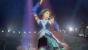 <strong>Final Fantasy X-2</strong> verwirrte viele Fans aufgrund seiner drastischen Abkehr des Tons, welcher den zehnten Teil definierte. Plötzlich gab es J-Pop, kitschige Dialoge und eine in Aufträge unterteilte Story. Von der Komplexität des Vorgängers war nicht mehr viel übrig und alles in allem hätten die meisten Spieler den zehnten Teil so lieber stehen lassen. Final Fantasy XIII sowie seine zwei Sequels dürften knapp dahinter die kontroversesten Teile der Rollenspiel-Serie darstellen.