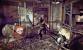 <strong>Rage</strong> - Der id-Shooter glänzt mit Gameplay und Technik. Nichts anderes als erstklassige Shooter-Mechaniken sind wir von der legendären Shooter-Schmiede, die Doom, Wolfenstein und andere Marken schuf, gewohnt. Einer der Kritikpunkte am Spiel ist jedoch die schwache Story sowie die blasse Charakterzeichnung. Dass Rage nicht unbedingt Wert auf die Handlung legt, bestätigt sich spätestens mit dem mageren Ende des Spiels. Nach der letzten, nicht sonderlich spektakulären Mission ist das Spiel nämlich schlichtweg vorbei.