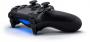 Verbesserte Sticks, längere Griffe und eine raue Oberfläche sind nur einige der Verbesserungen des Dualshock-4-Controllers gegenüber seinem Vorgänger. Der Langzeittest wird zeigen, wie robust das Pad noch nach vielen Monaten sein wird.