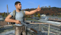 <strong>Seid freundlich in DayZ</strong> - Chernarus ist ein Ort voller Banditen, die erst schießen, dann fragen und am Ende ohnehin nur eure wertvollen Bohnen klauen. Die schönsten Erlebnisse, und es gibt sie, entstehen jedoch vor allem dann, wenn ihr euch mit wildfremden Spielern zusammentut und gemeinsam Abenteuer erlebt. Zufällige Begegnungen müssen in DayZ nicht tödlich enden.
