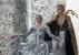 Emily Blunt als Ice Queen Freya (l.) und Charlize Theron als böse Königin (r.)