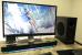 Das Katana ist sehr platzsparend aufzustellen und passt prima unter die meisten handelsüblichen Monitore. Mit einem 27-Zoll-Modell, wie hier genutzt, harmonisiert die Creative-Soundbar besonders gut. Der 30-Watt-Subwoofer ist kräftig, aber schmal und lässt sich in diesem Fall sogar ebenfalls noch auf dem "Schreibtisch" unterbringen.