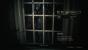 Resident Evil 2 Remake - Mit Bretter vernagelt ihr die Fenster, um Zombies auszusperren!