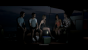 Die Gruppe besteht aus fünf Leuten: Brad, Alex, Julia, Fliss und Conrad.