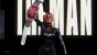 Cover-Star Becky Lynch hat nicht nur einen Titel, sondern auch eine schöne Playmobil-Frisur.